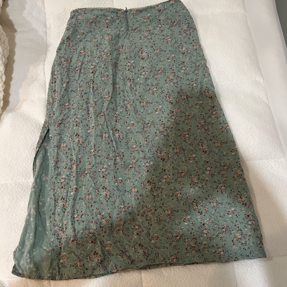Brandy Melville midi skirt in green floral